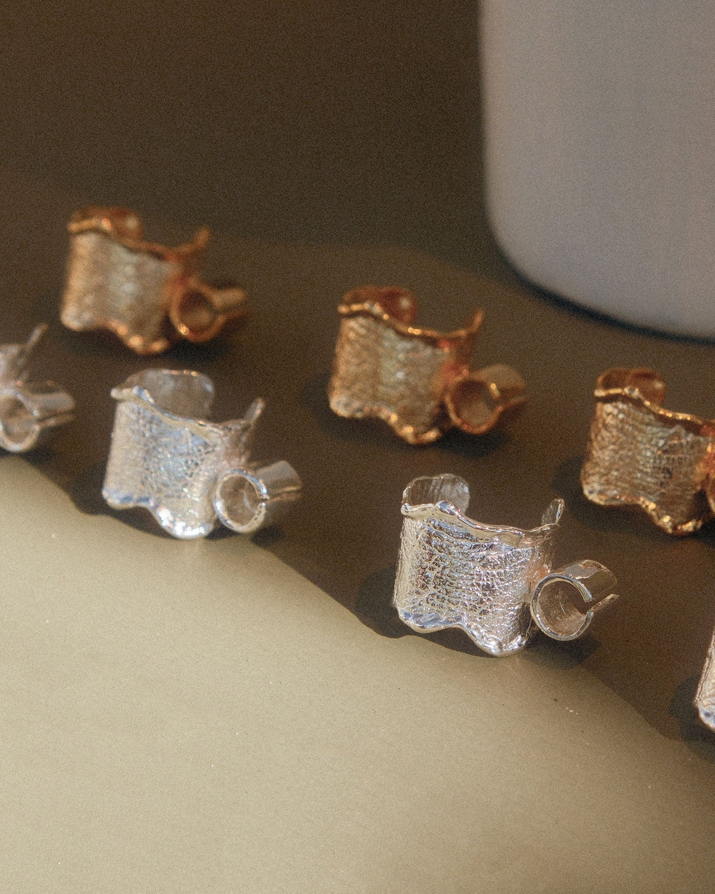 Cigarette holder ring