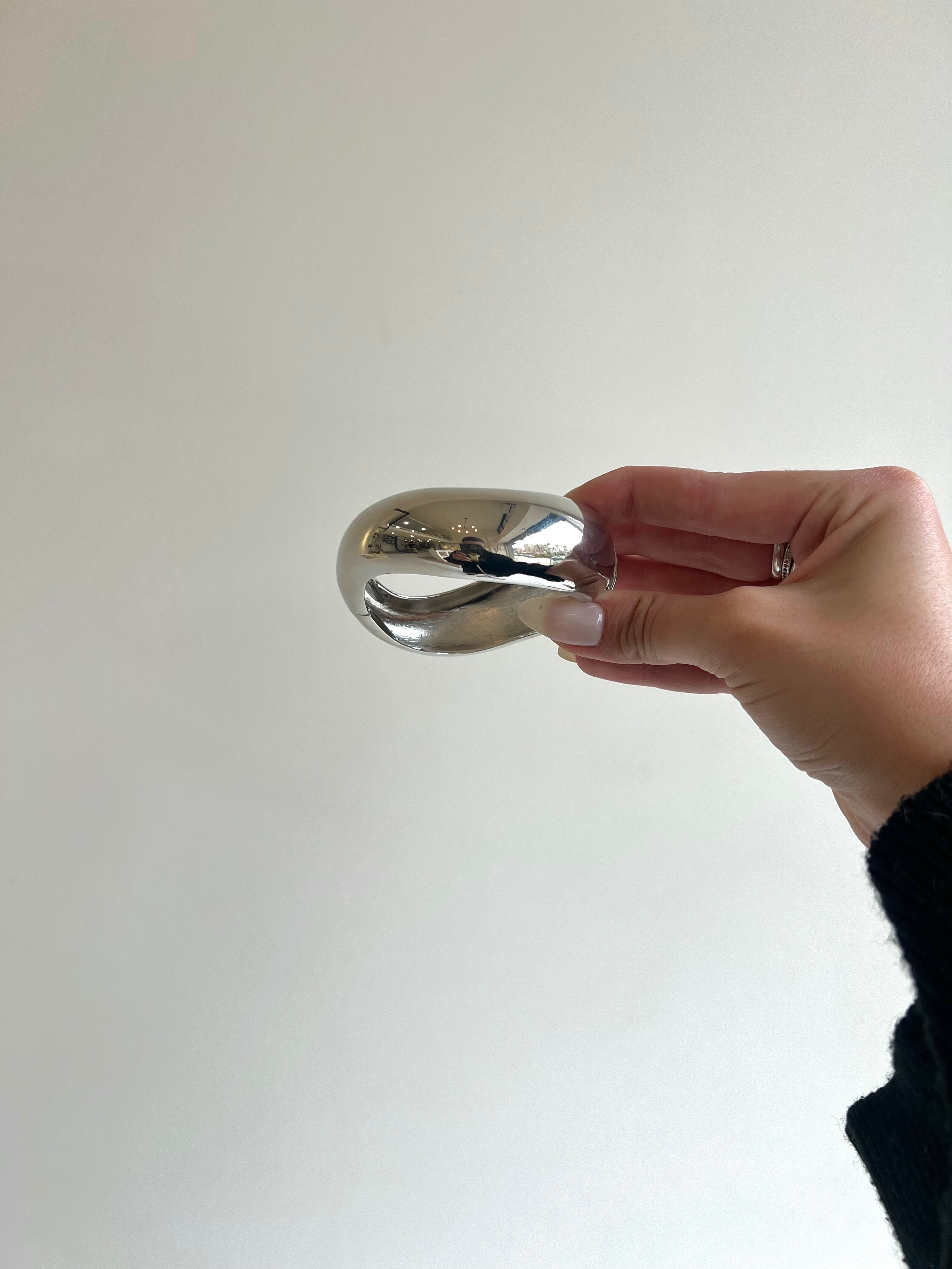 Bubble wavy bangle
