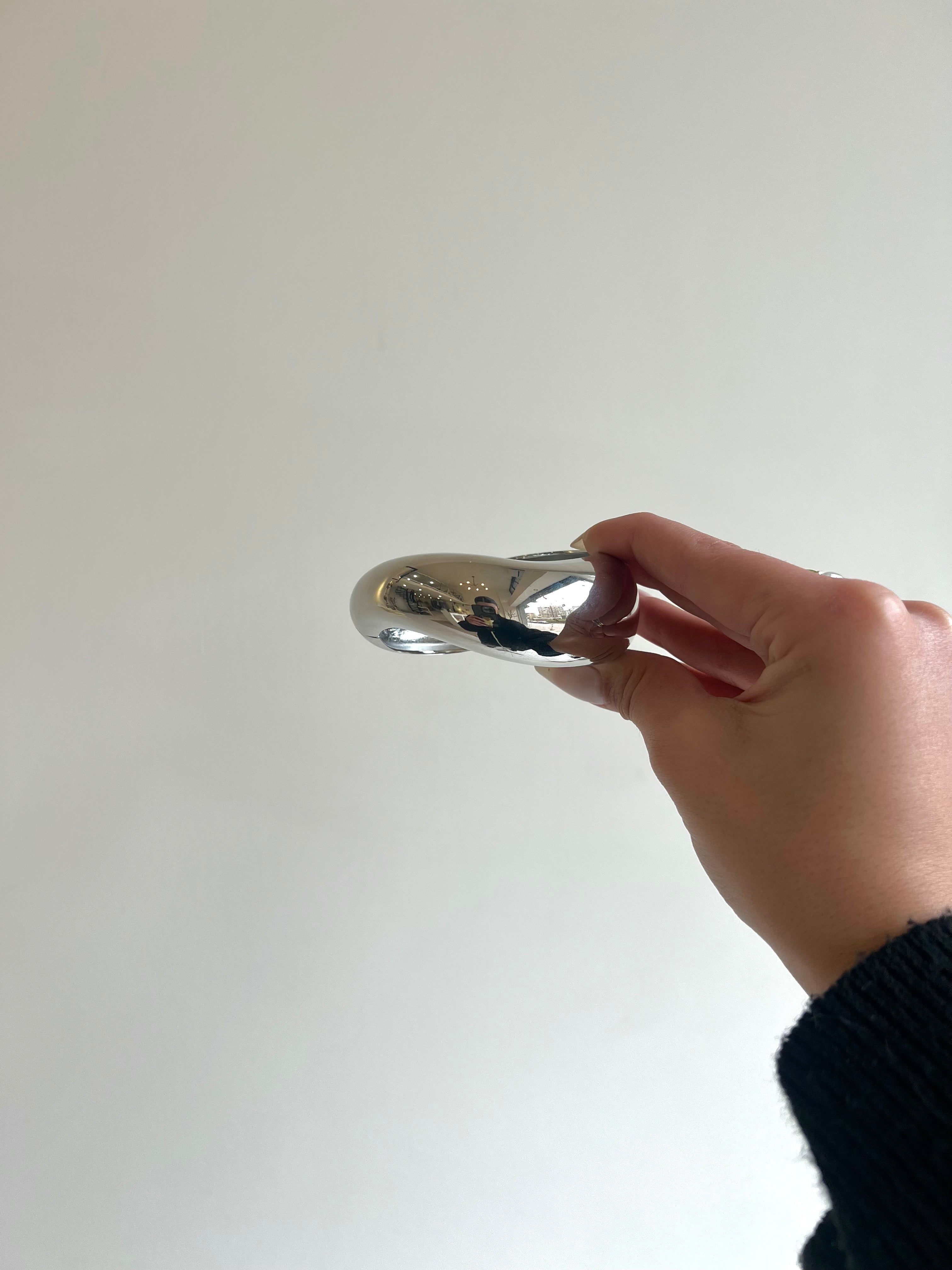 Bubble wavy bangle