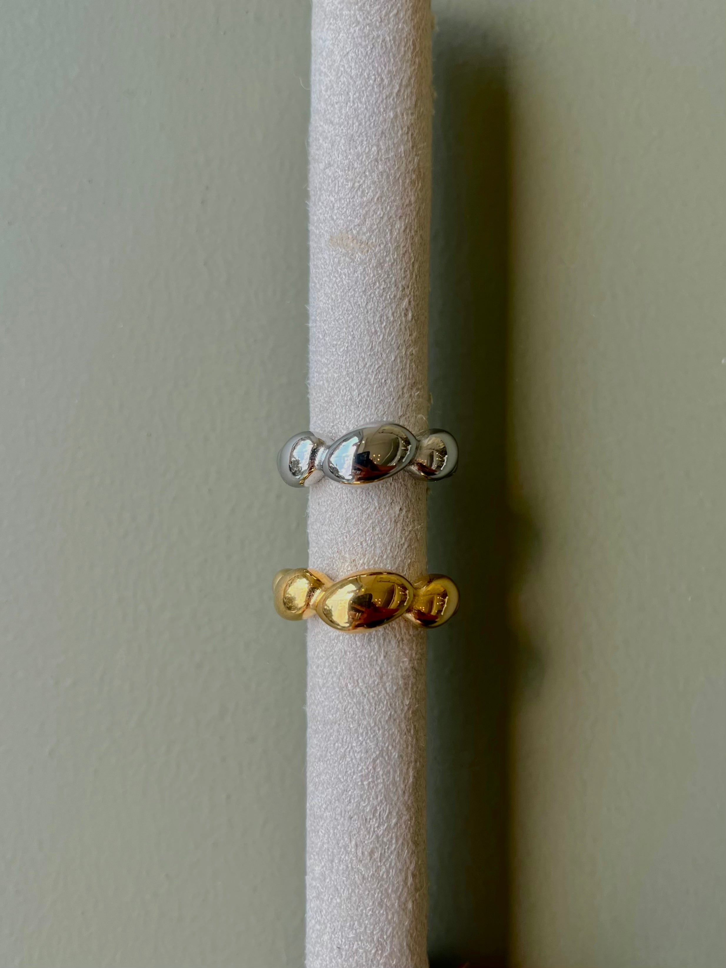 Bubbles ring