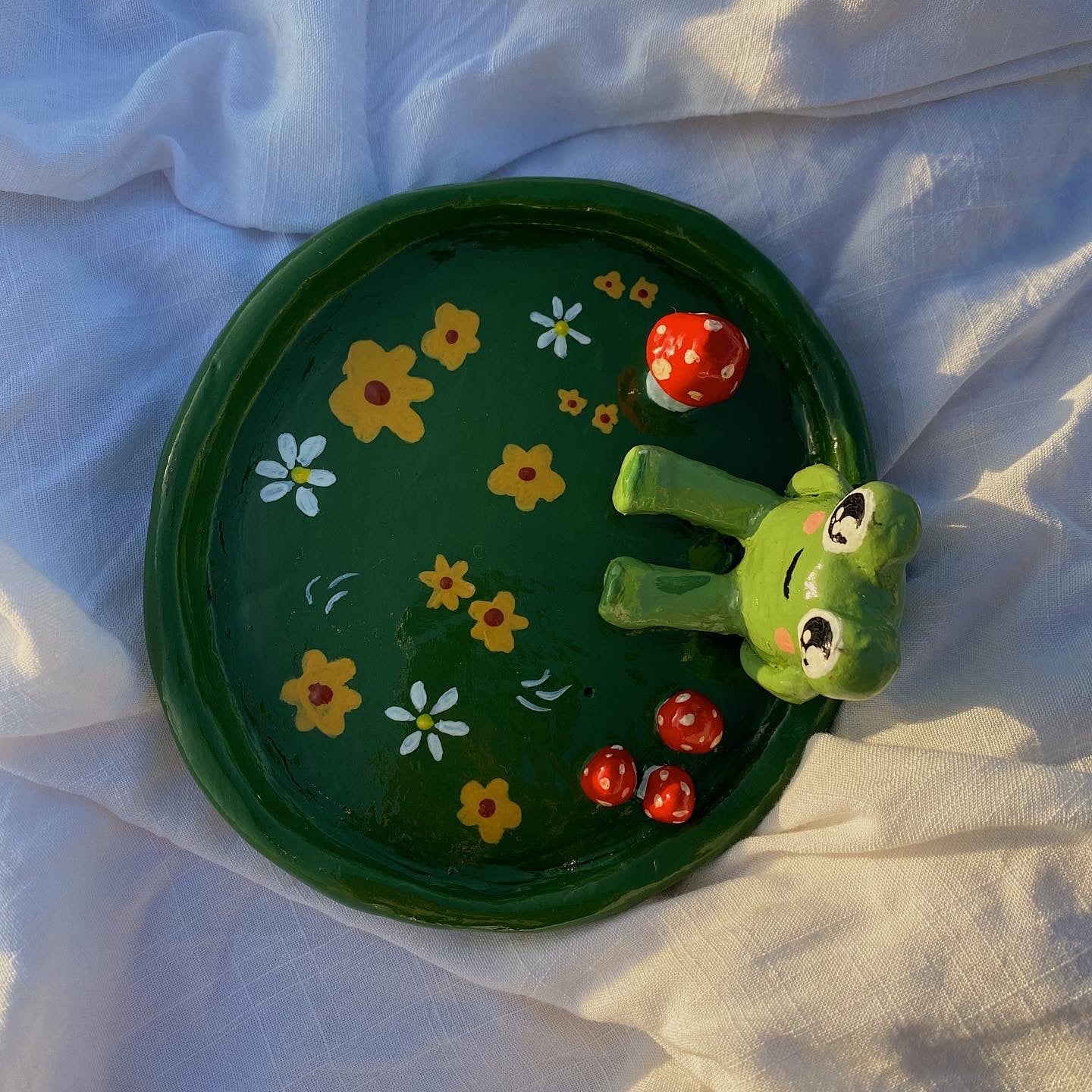 Frog Jewelry plate