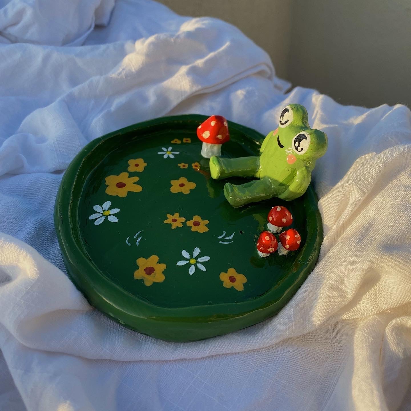 Frog Jewelry plate